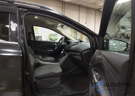 2013 Ford Escape Se z USA, uszkodzony, nr VIN 1FMCU9G95DUB88423